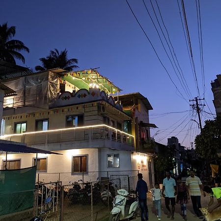 Awaara Backpackers Hostel, 阿里巴格 外观 照片