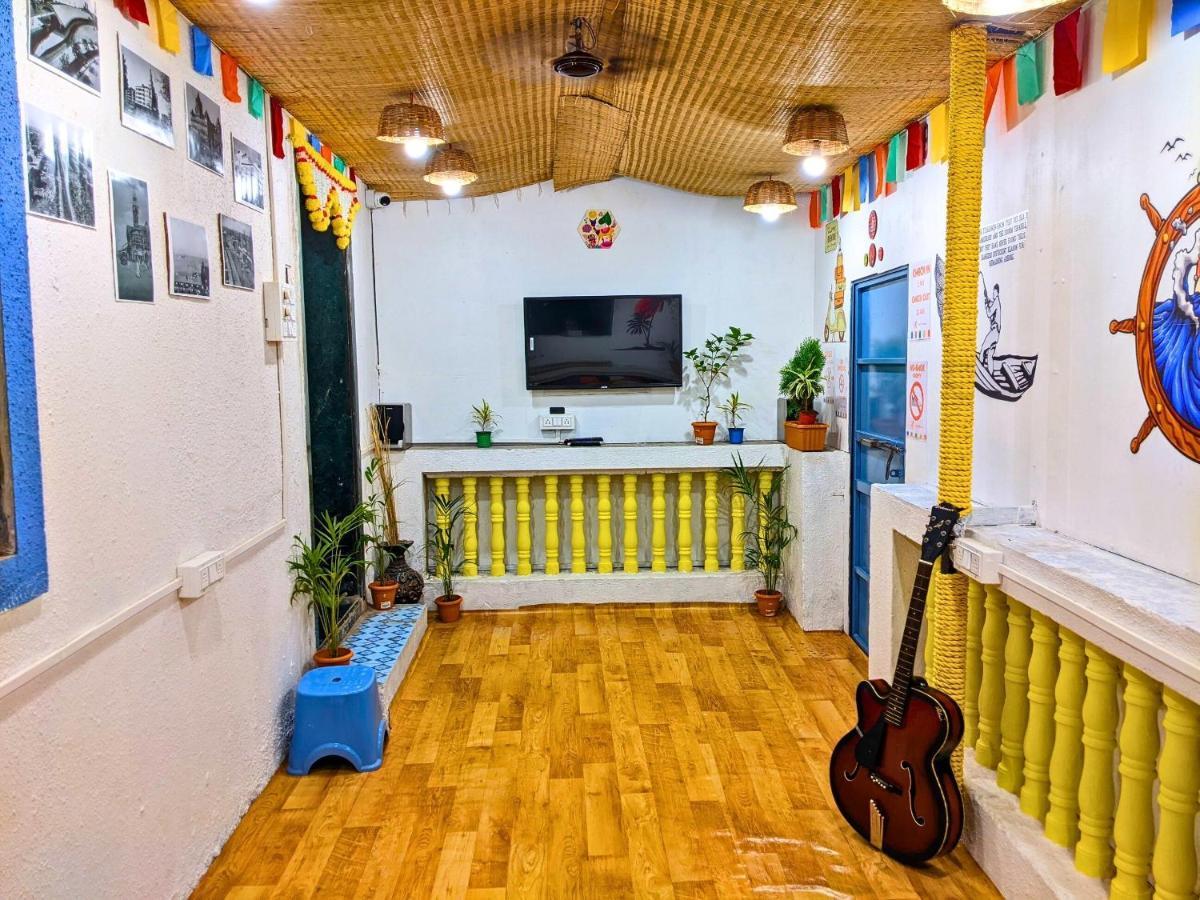 Awaara Backpackers Hostel, 阿里巴格 外观 照片