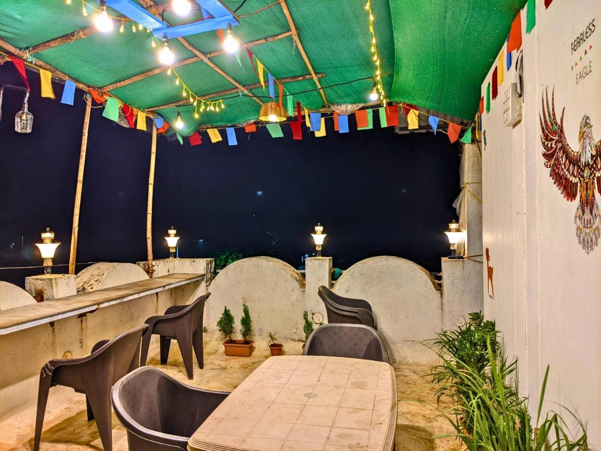Awaara Backpackers Hostel, 阿里巴格 外观 照片