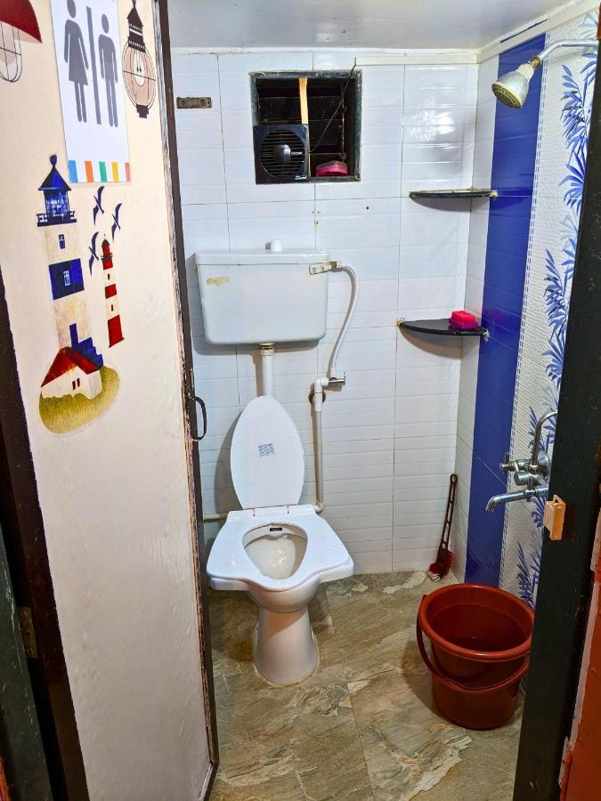 Awaara Backpackers Hostel, 阿里巴格 外观 照片