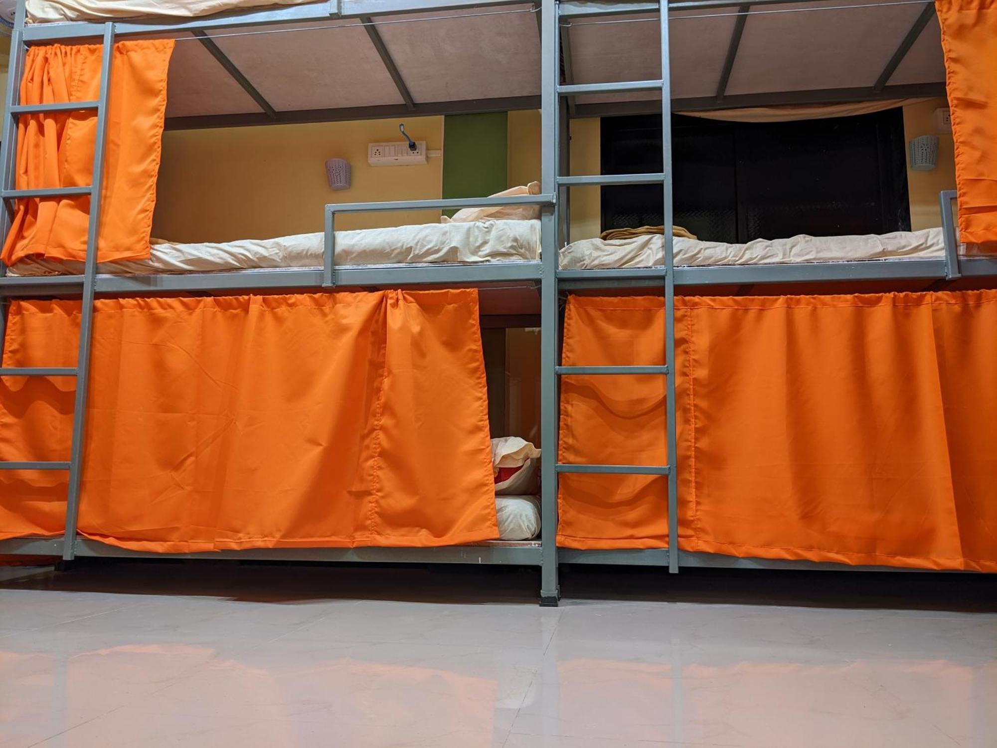 Awaara Backpackers Hostel, 阿里巴格 外观 照片